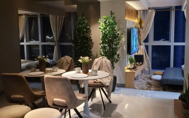 Staycations Up Above 13 at Bgc