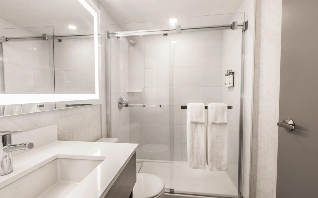 Holiday Inn Express Toronto - North York by IHG