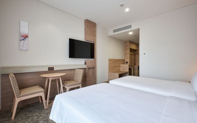 Sotetsu Grand Fresa Saigon