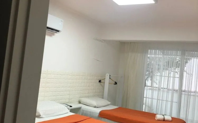 White Suite Rooms