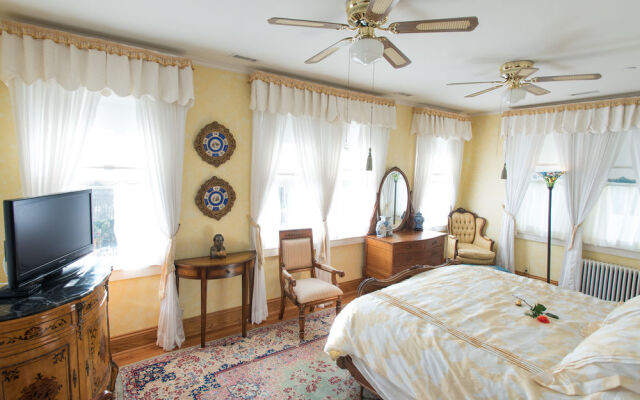 Gramercy Mansion B&B