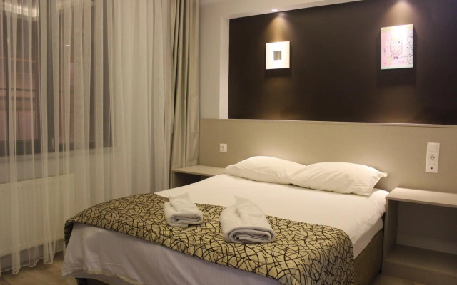 The Corner Inn Hotels By Suit