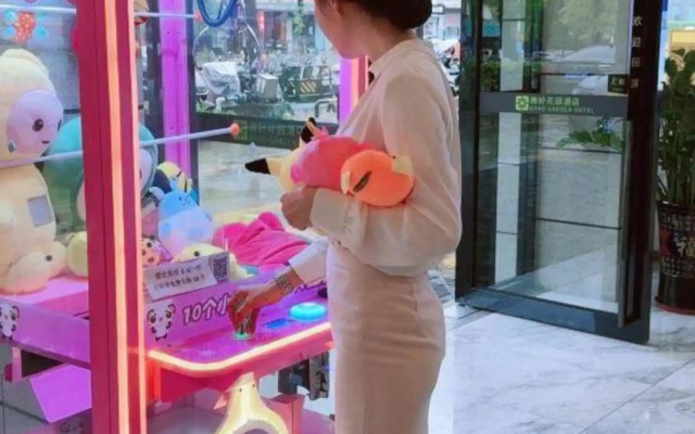 Ahao Garden Hotel (Shenzhen Dalang Shopping Mall)