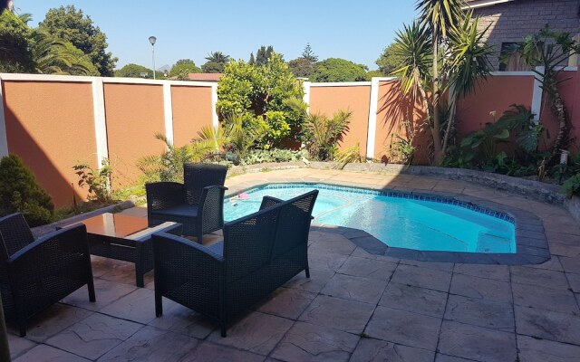 Beautiful Apartment in Century City