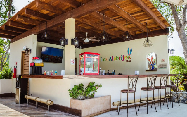 Binniguenda Huatulco & Beach Club