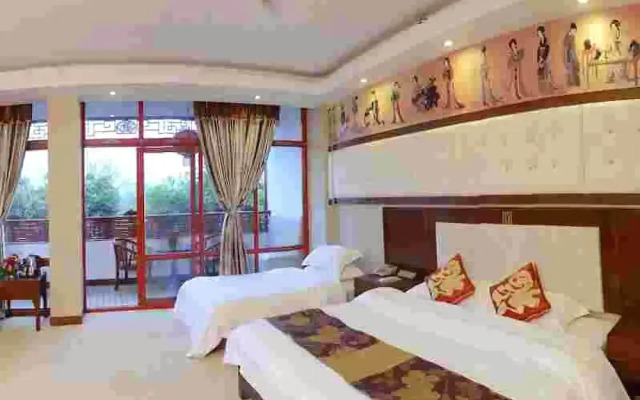 Yangshuo Imperial City Hotel