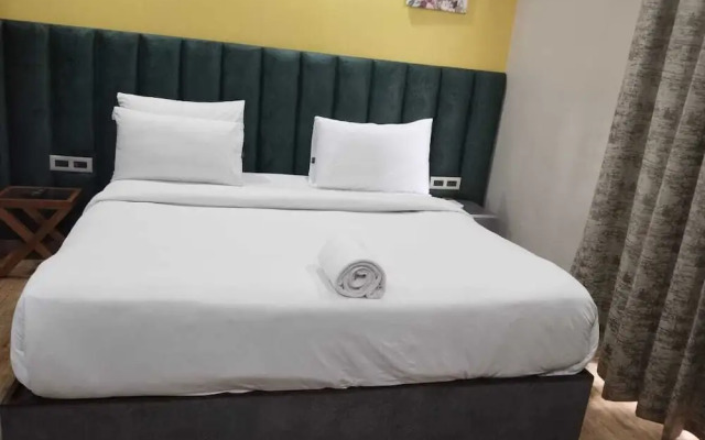 Lime Tree Hotel Medanta