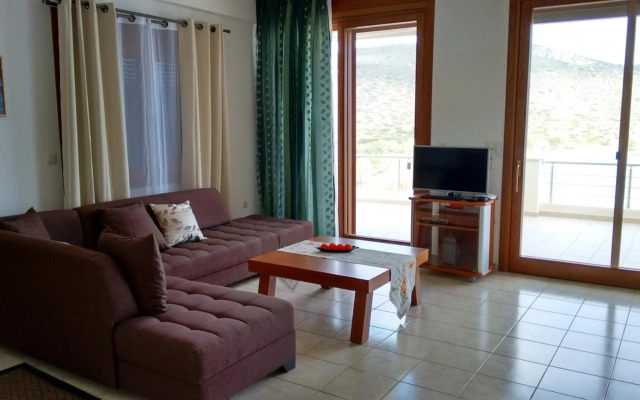 Tholos Bay Suites
