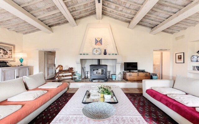 Tuscany Luxury Villapoolgardens Exclusively yours Slps 18 - 2