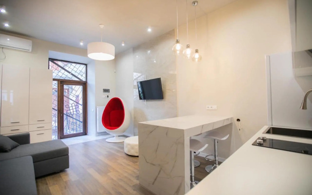 Апартаменти з кондиціонером на вулиці Староєврейська 15