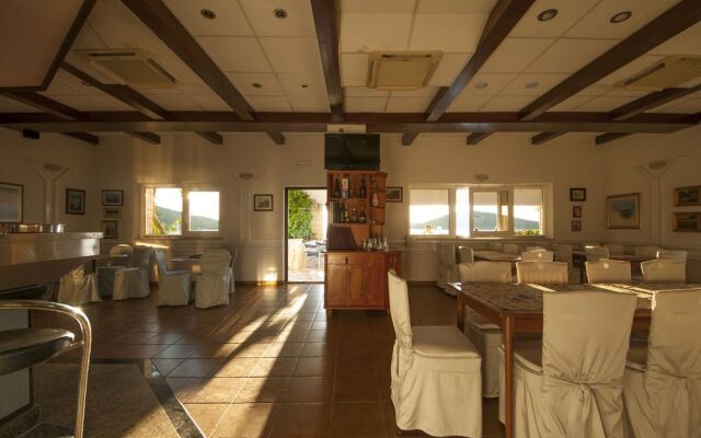 Aparthotel eM Ka