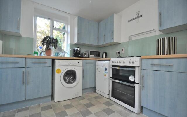 Large Garden Flat in the Heart of Islington