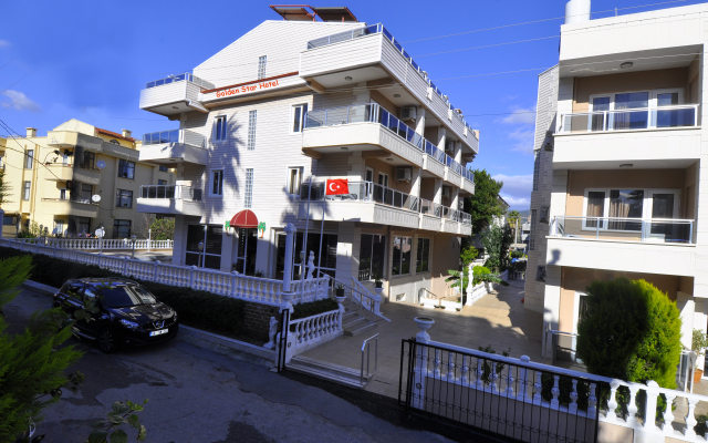 Golden Star Otel