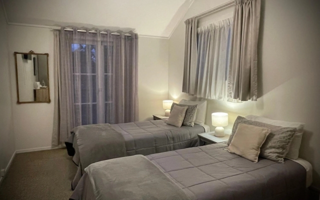 Bavaria Boutique Hotel – Guest Rooms – Auckland