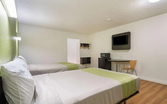 Motel 6 Santa Maria, CA - South