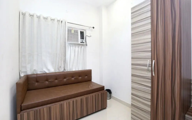 Oyo 18319 Hotel Boss