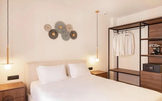 Aeolis Hotel