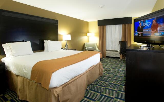 Holiday Inn Express & Suites Morrilton by IHG