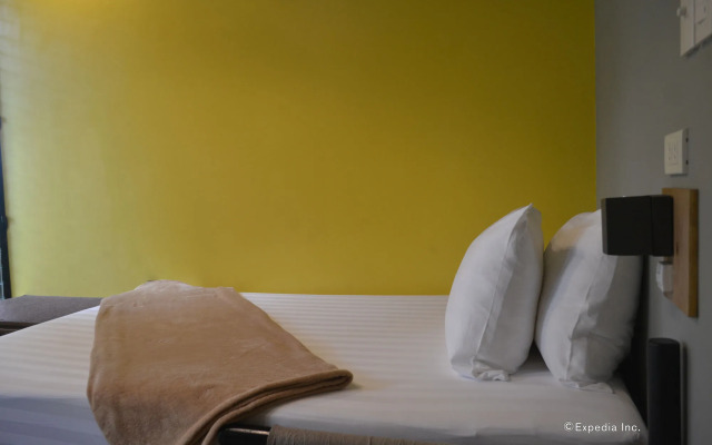 Spin Designer Hostel