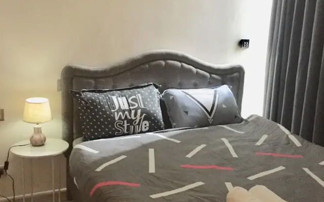 Lux River View Condo 400 meter to Center