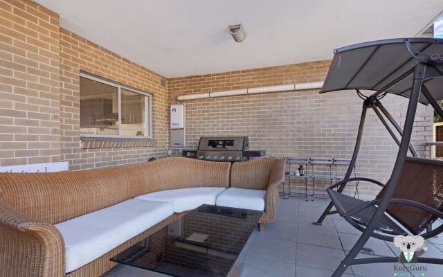 Allawah 2 Bed Kozy Apartment NAU015