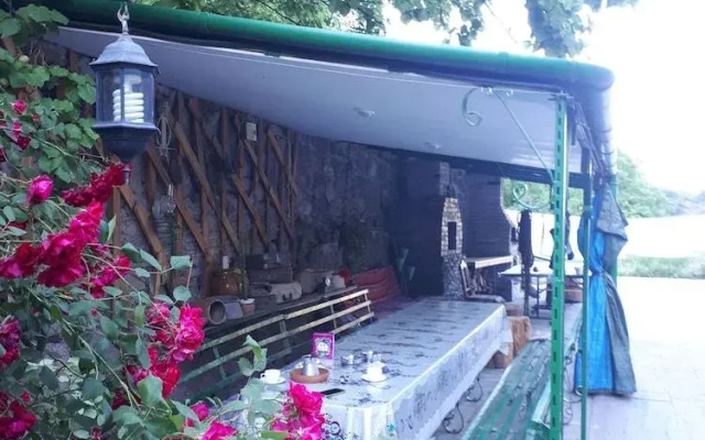 IRIS mini hotel