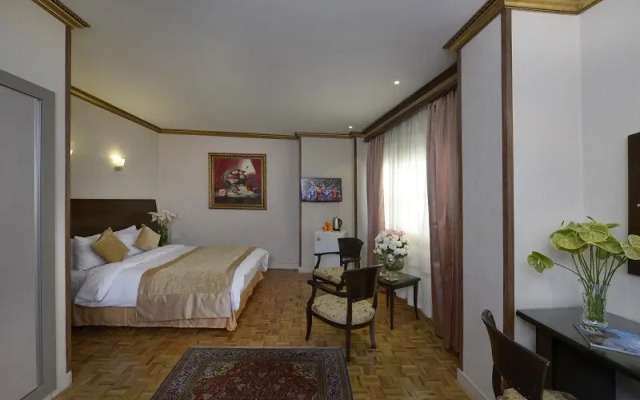 Ferdowsi International Grand Hotel