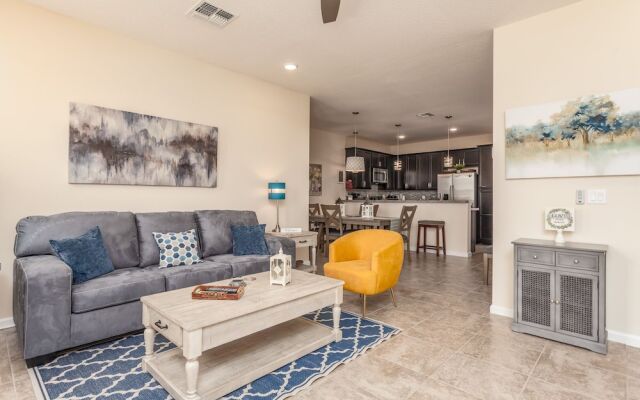 Holly Village-RU1070