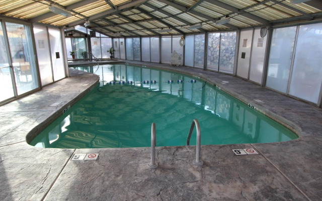 Crown Point Resort