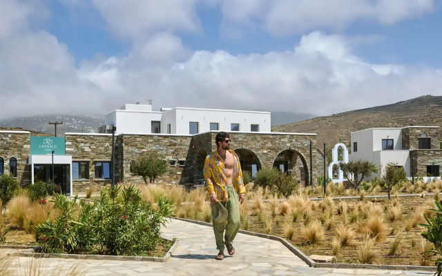 Emerald Tinos