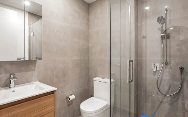 Hyde Lane APT - Walk to Shops Cafes Attractions – Bathroom – Wellington
