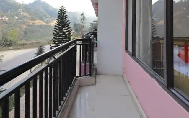 Oyo 24737 Shaivy Homestay And Saini Bhojnalay
