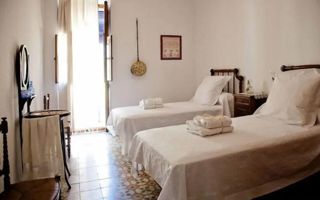 Rustic Med Casa Llorens