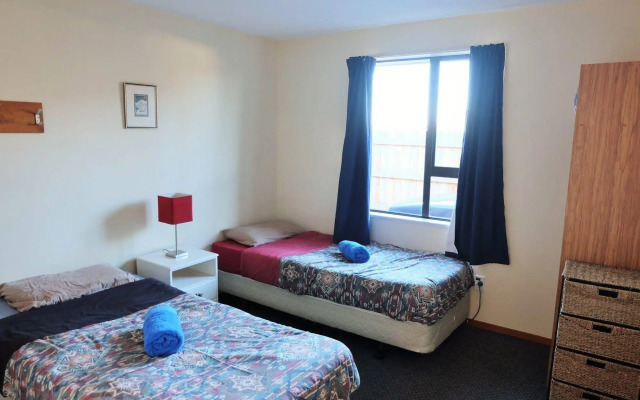 Snow Denn Lodge - Hostel