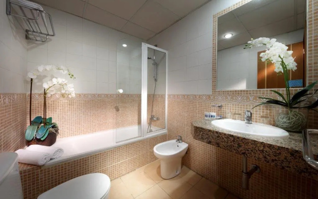 Sercotel Tribuna Malaga