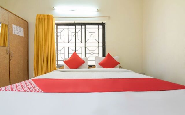 OYO 10242 Hotel Shelton Suites