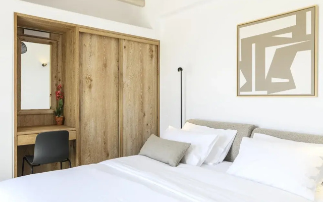 Nasta Intentional Living Mykonos
