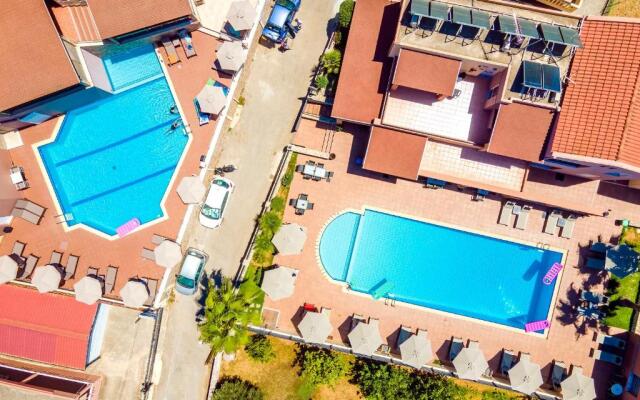 Theos Holidays Apartments