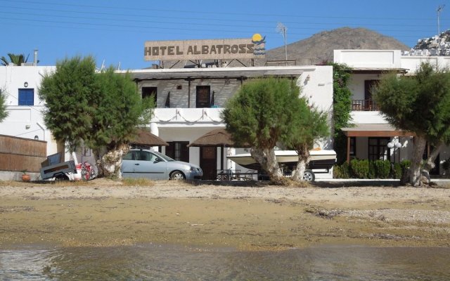 Albatross Hotel