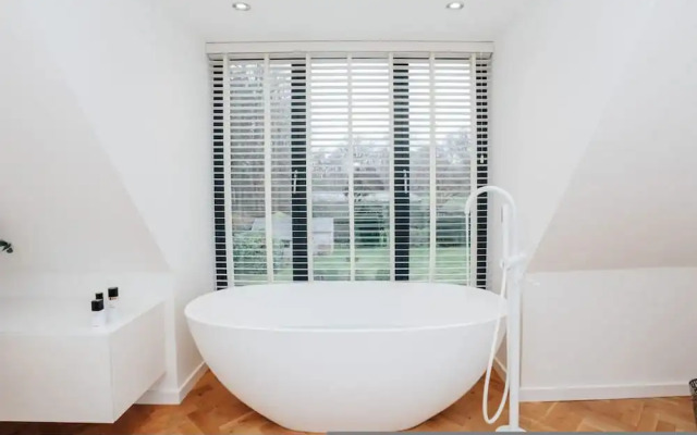 Wisteria House in Buckinghamshire