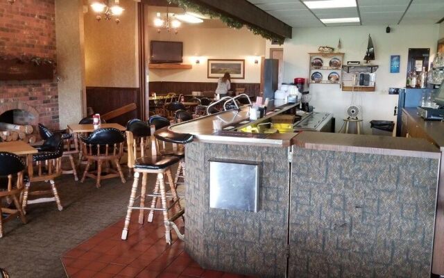 Alexander House Motel