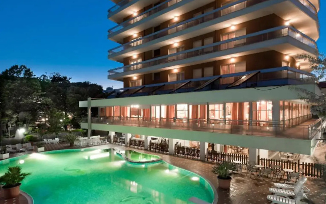 Hotel Gambrinus Tower Resort