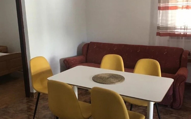 Apartment Roza near Sandy Beach