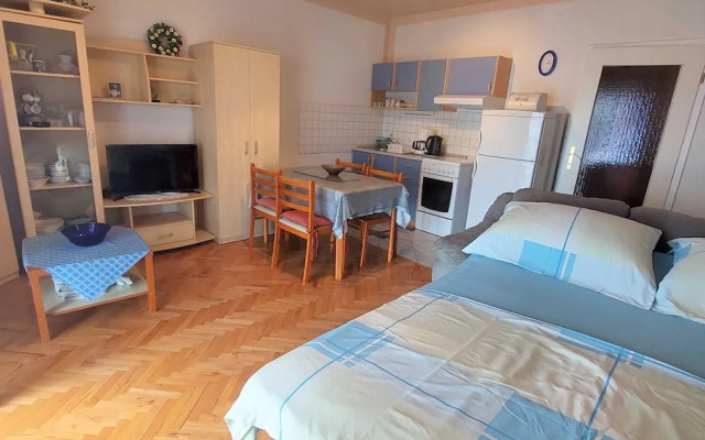 Elegant Apartments With Sea View and Balcony