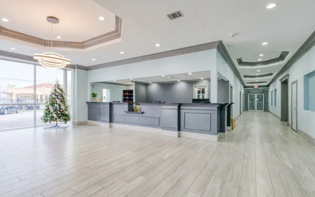 Hotel Elev8