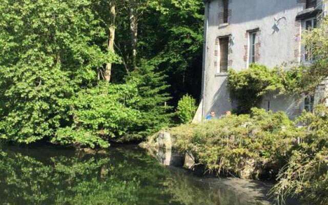 Moulin St Julien Chambres d'Hôtes de Charme