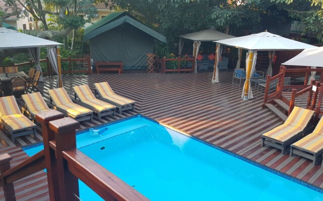 Monzi Safari Lodge