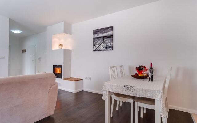 Apartment Mirna