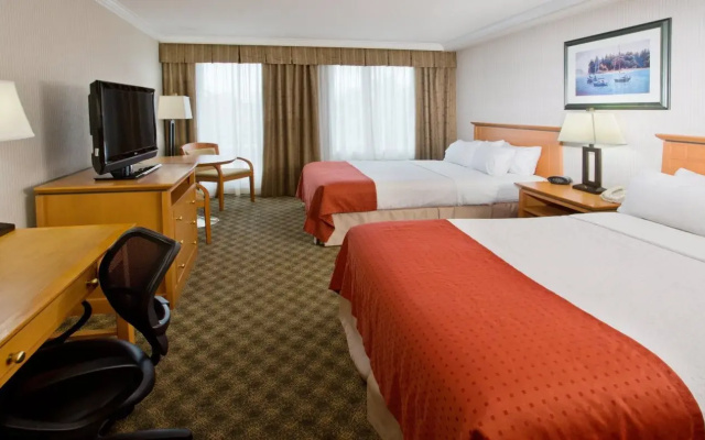 DoubleTree by Hilton North Vancouver
