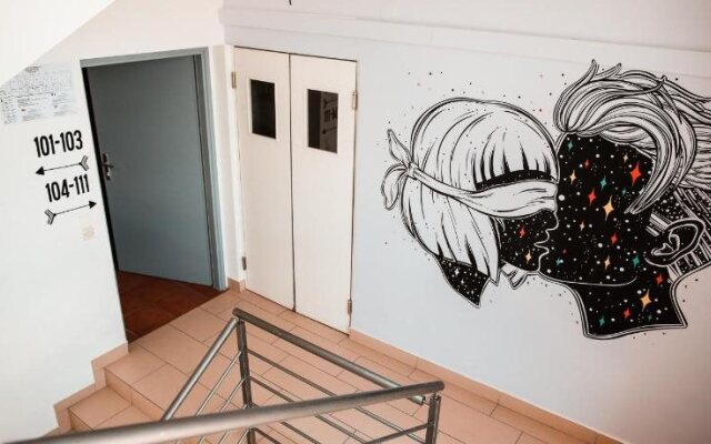 Moon Rocks Hostel